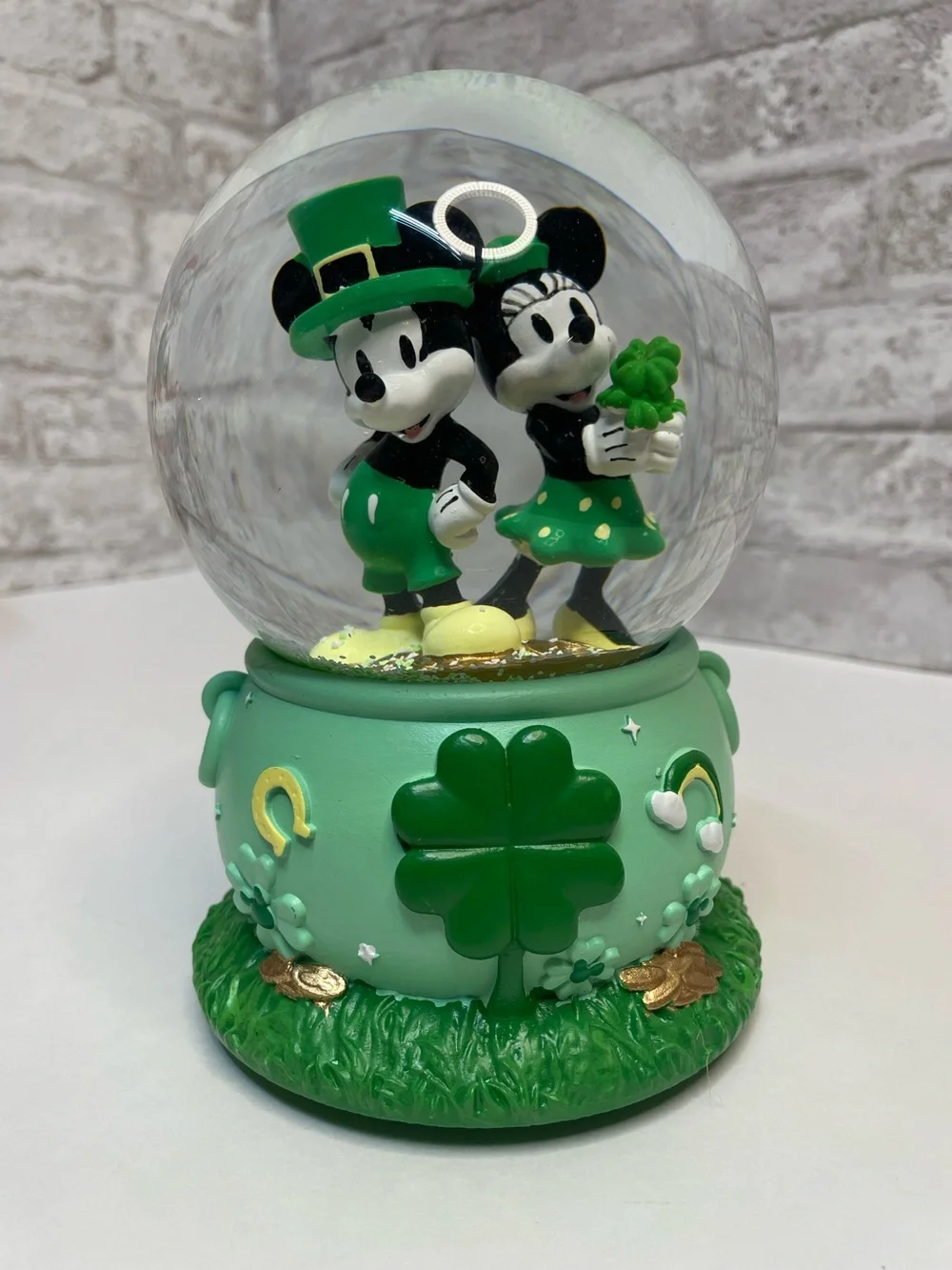 Disney Snow Globe Mickey & Minnie Mouse Irish St. Patrick’s Day Musical Rare